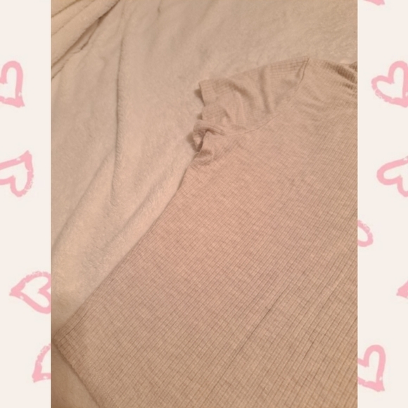 Top - Picture 4 of 4